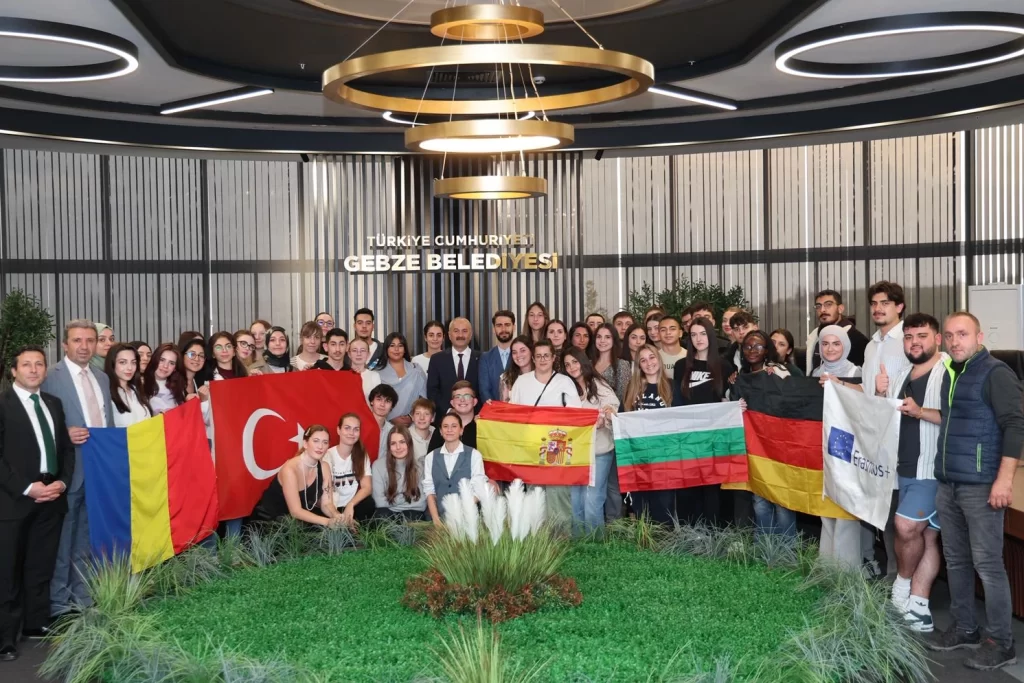 Erasmus öğrencileriyle Gebze’de buluştu