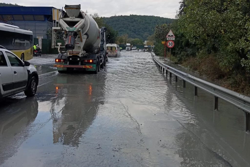 İstanbul’da sel alarmı