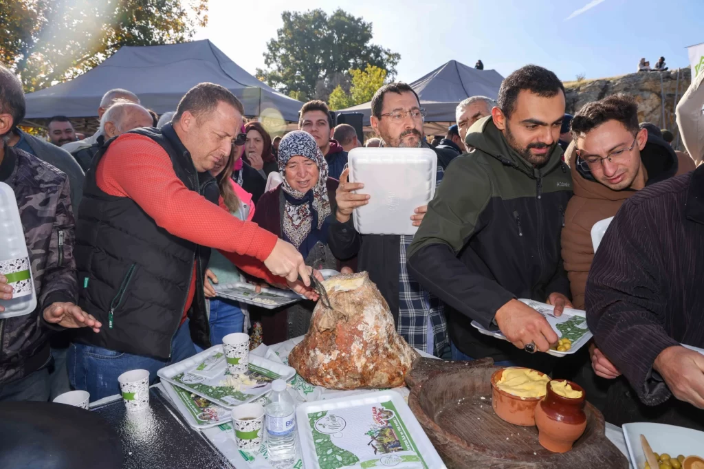 Konya Meram’ın geleneği lezzet şölenine dönüştü