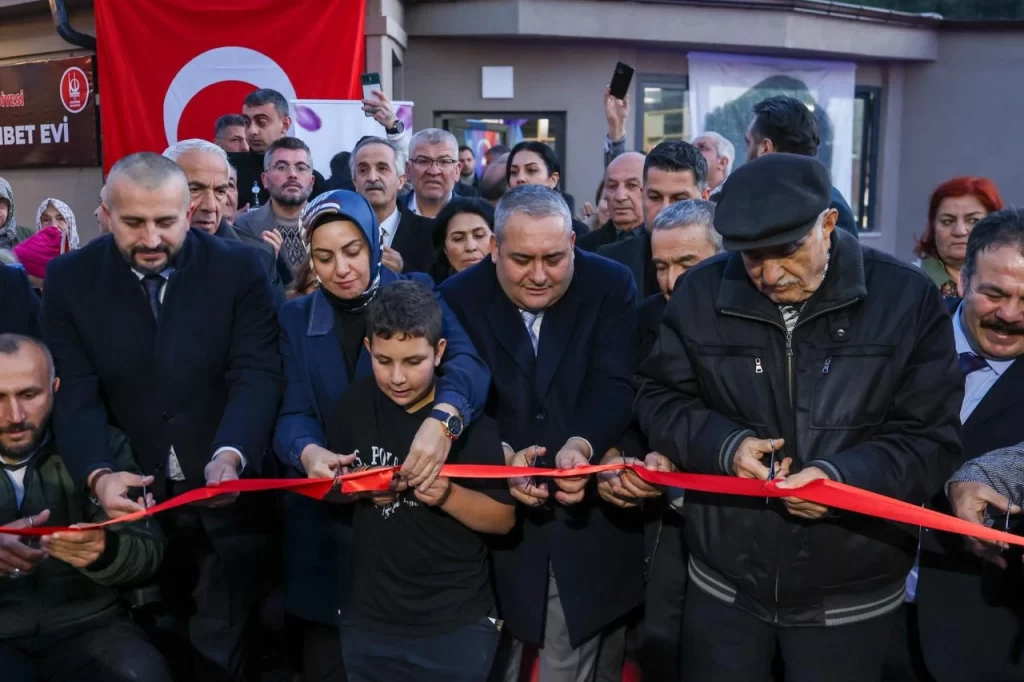 Ankara Keçiören’de ‘Engelsiz Sohbet Evi’ hizmete açıldı
