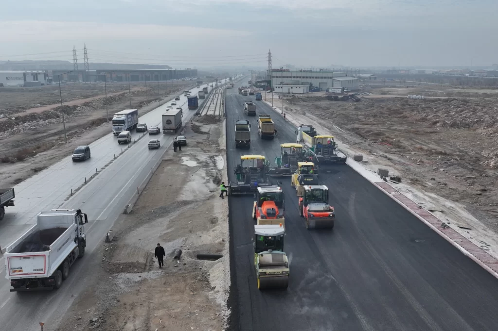 Konya Aslım Caddesi’nde üst yapı çalışması