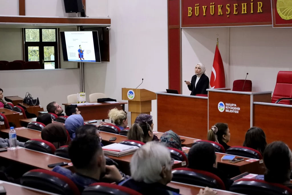 Sakarya Büyükşehir çalışanlarına iş sağlığı eğitimi